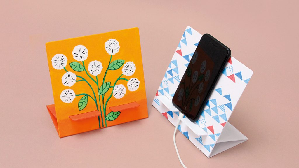 SN-三つ折りスマホスタンドの画像